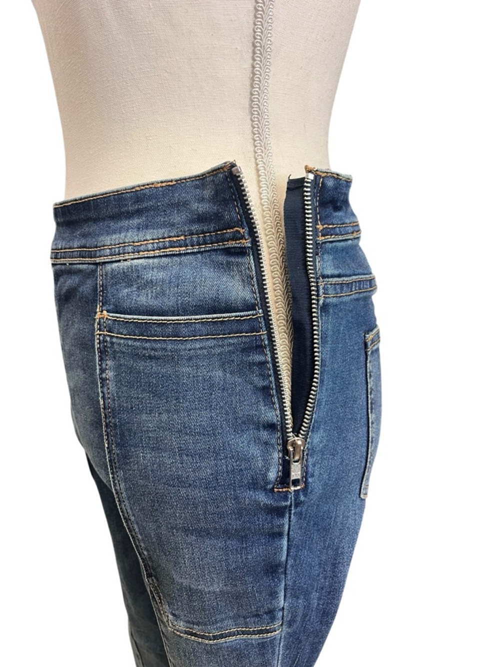 Pilcro Anthropologie Patchwork Jeans Wide Leg Cropped Denim 26 - Picture 5 of 10